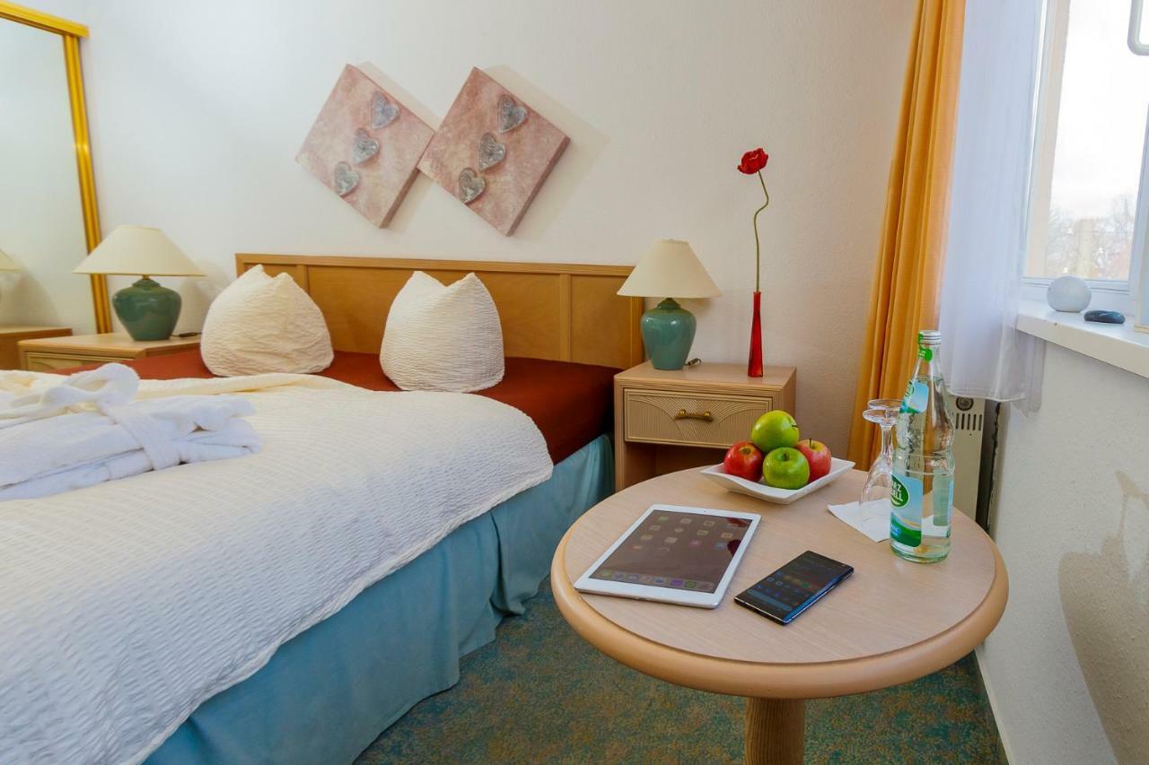 Hotel Antares Хальберштадт Экстерьер фото